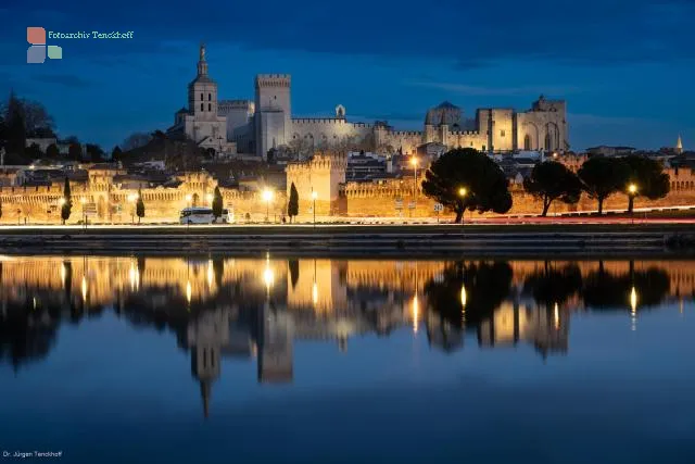 Avignon is reflected in the Rhône