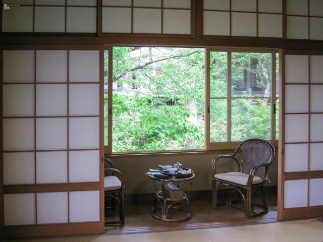 Der kleine Vorraum mit herrlicher Aussicht