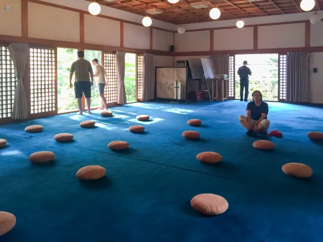 Meditation im Ekoin-Tempel