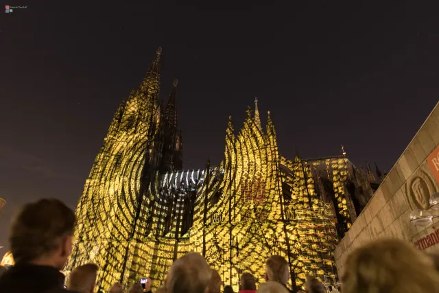 Dona Nobis Pacem – Licht des Friedens am Kölner Dom