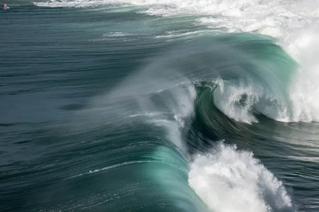 Die Wellen von Nazaré