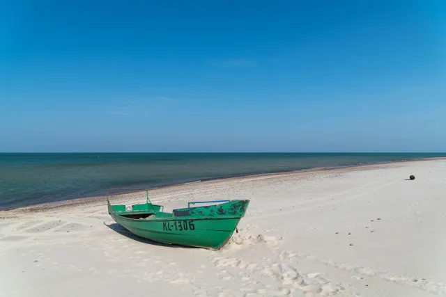 The wide white beaches of the Curonian Spit