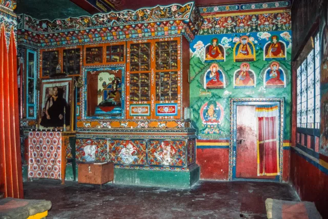 Ansichten und Einblicke im Kloster Phondong