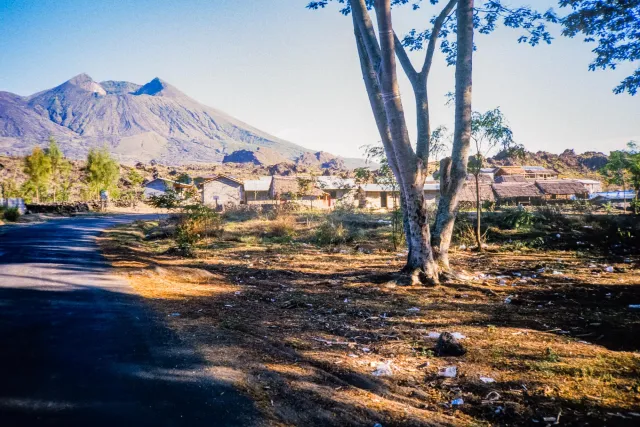 An abandoned village on the way to Batur