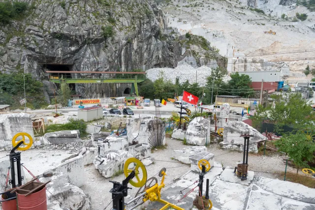 Marble processing on site
