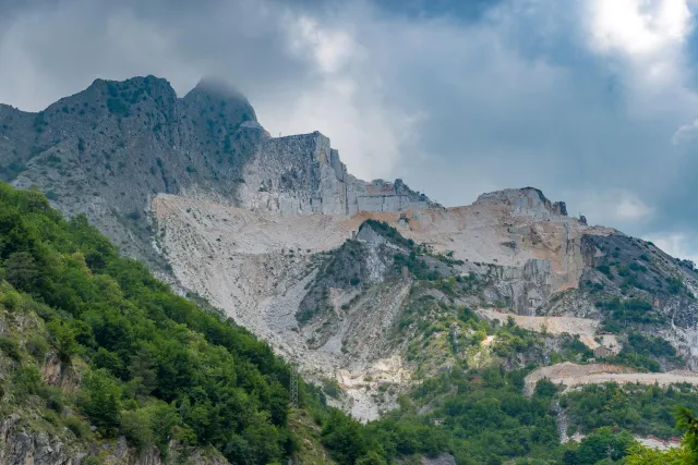 Die Steinbrüche von Carrara