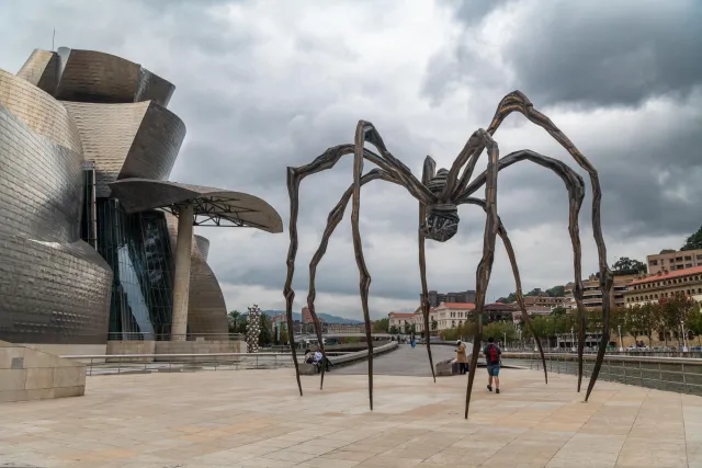 "Maman", the giant spider by French artist Louise Bourgeois.