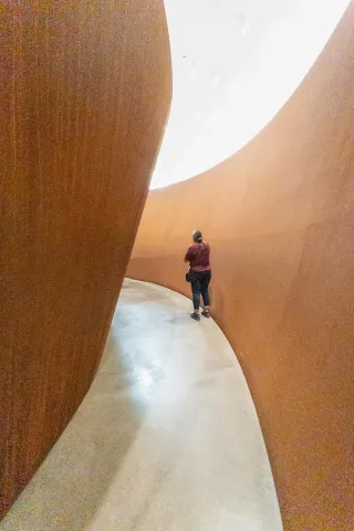 The installations by Richard Serra