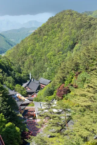 Die Lage des Guinsa-Tempels im Yeonhwa-Gebiet des Sobaek-Gebirges
