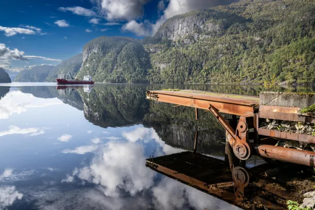 Reflection of the rusty boom at Aurdal