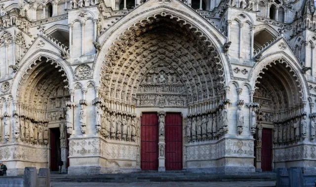 Das Westportal der Kathedrale von Amiens