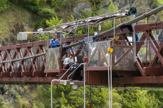 Zugang zum Bungee-Springen