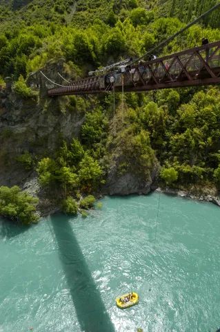 The jump from the Kawarau Bridge