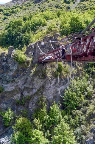 The jump from the Kawarau Bridge